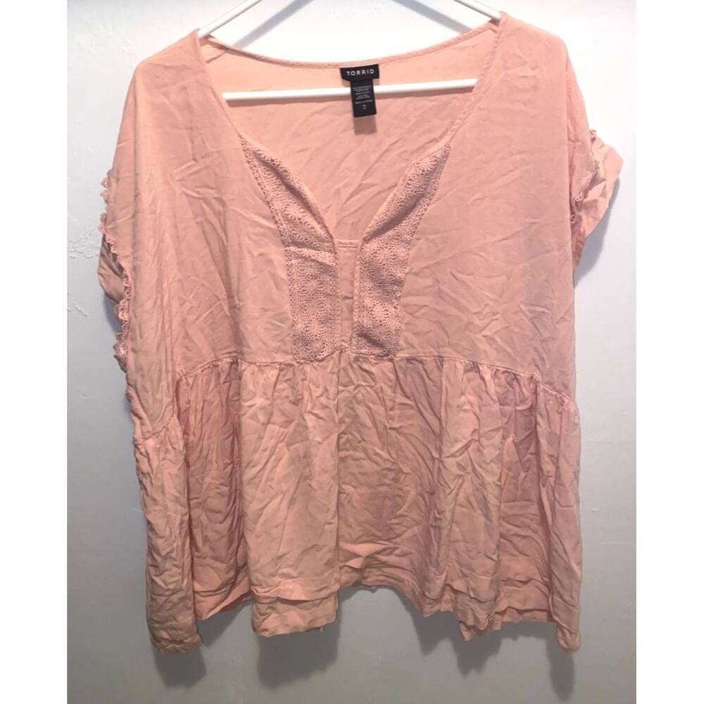 Torrid Top Womens Sz 2X Pink Short Sleeve V Neck Blouse Casual Boho Lace
